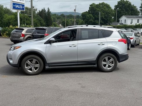 Used 2015 Toyota RAV4 XLE AWD/4WD image 2
