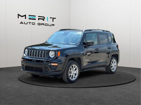 Used 2023 Jeep Renegade Latitude AWD/4WD image 4