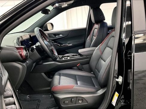 Used 2026 Chevrolet Equinox RS FWD image 24