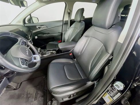 Used 2025 Kia Sportage EX w/ Premium Package image 22