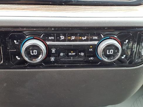 Used 2022 Chevrolet Silverado 1500 RST AWD/4WD image 8