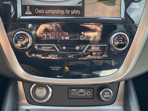 Used 2023 Nissan Murano SL w/ SL Moonroof Package FWD image 16