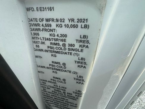 Used 2022 Ford E-350 and Econoline 350 Super Duty w/ Power Windows & Locks Group RWD image 18