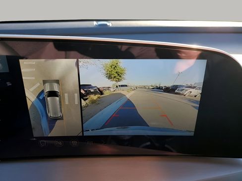 New 2026 Cadillac Vistiq Sport w/ LPO, Floor Liner Package image 44