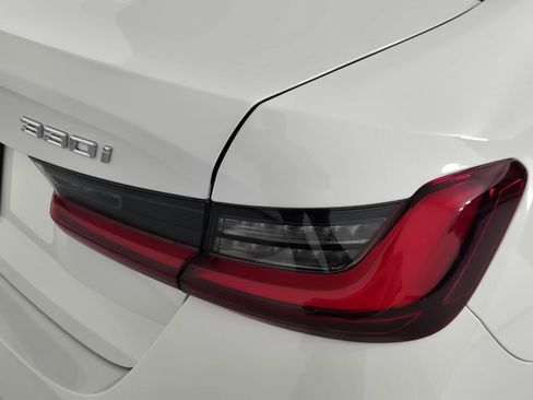Certified 2025 BMW 330i xDrive Sedan w/ M Sport Package image 9