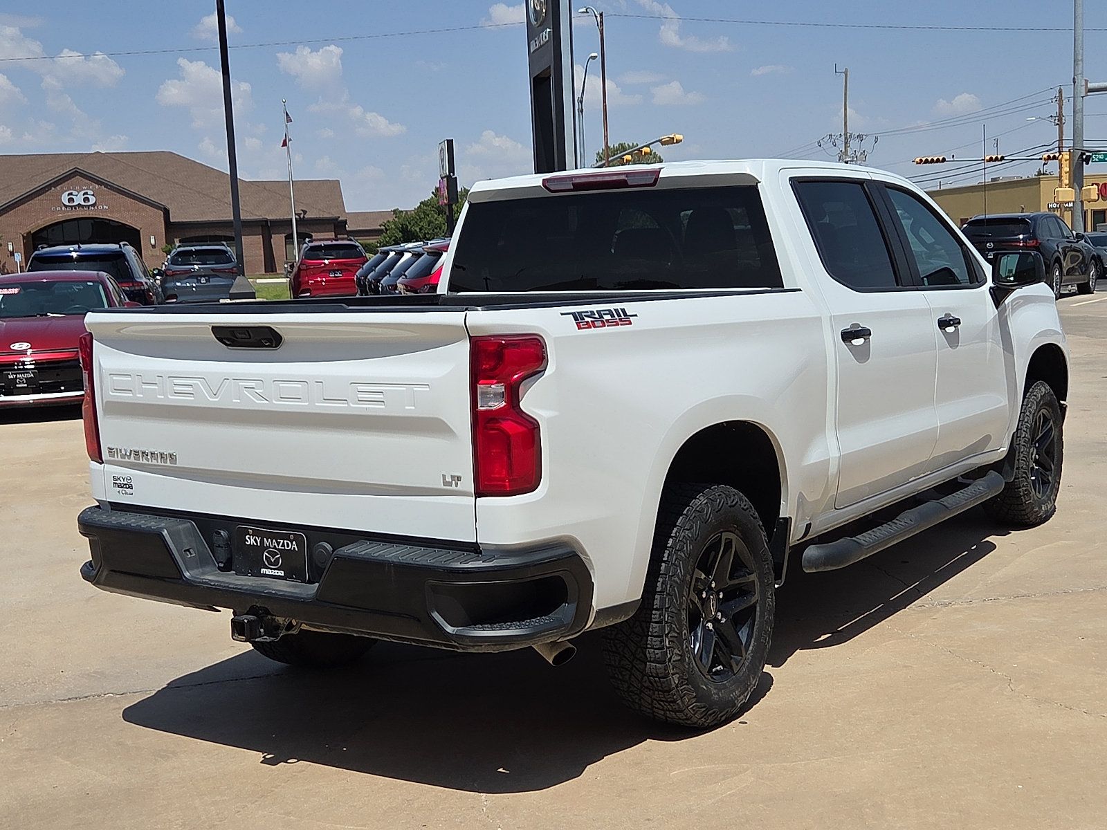Used 2023 Chevrolet Silverado 1500 LT Trail Boss w/ Protection Package AWD/4WD image 5