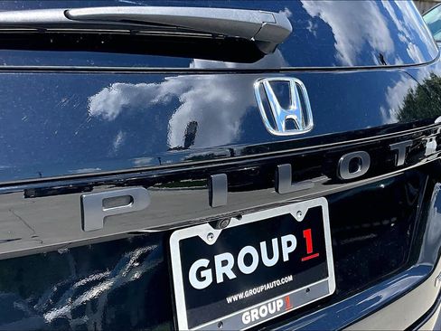 Used 2024 Honda Pilot Touring image 30