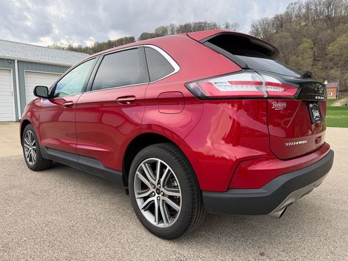 Used 2024 Ford Edge Titanium image 7