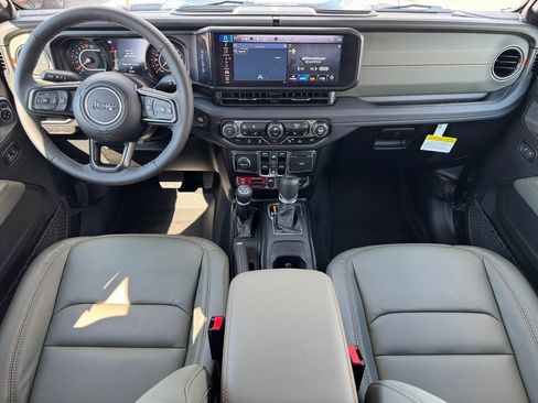 New 2025 Jeep Gladiator Mojave image 33