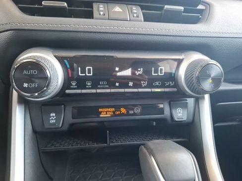 Used 2022 Toyota RAV4 XLE Premium FWD image 24