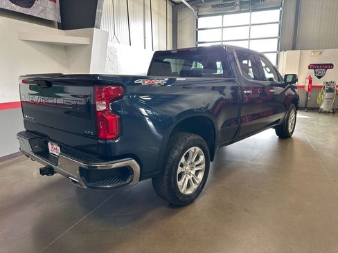Used 2022 Chevrolet Silverado 1500 LTZ w/ Max Trailering Package image 3