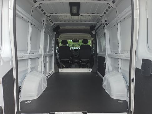 New 2026 RAM ProMaster 1500 w/ Convenience Group FWD image 12