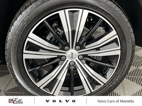 Used 2022 Volvo XC60 B5 Inscription w/ Advanced Package image 17