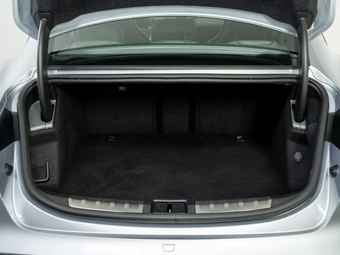 Used 2021 Porsche Taycan 4S w/ Premium Package image 31