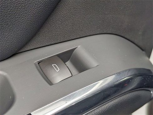 New 2026 Chevrolet Traverse LT w/ Sun and Wheel Package image 27