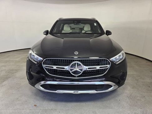 New 2026 Mercedes-Benz GLC 300 image 2