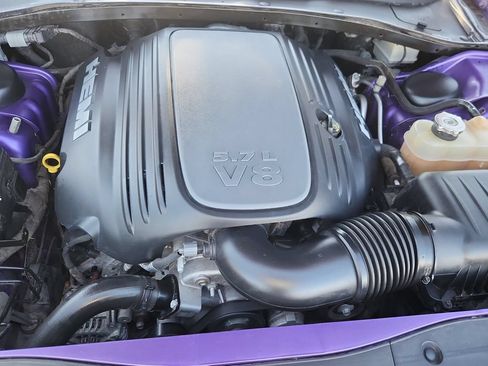 Used 2016 Dodge Charger R/T RWD image 17