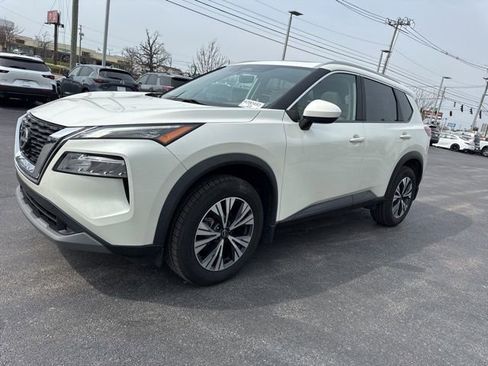 Used 2023 Nissan Rogue SV w/ SV Premium B Package image 13