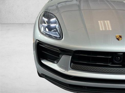 Certified 2026 Porsche Macan Turbo AWD/4WD image 27