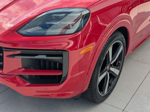 New 2026 Porsche Cayenne S AWD/4WD image 12