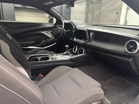 Used 2017 Chevrolet Camaro SS RWD image 46