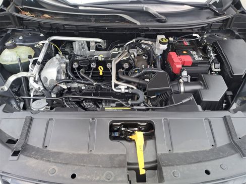 Used 2021 Nissan Rogue SV image 31
