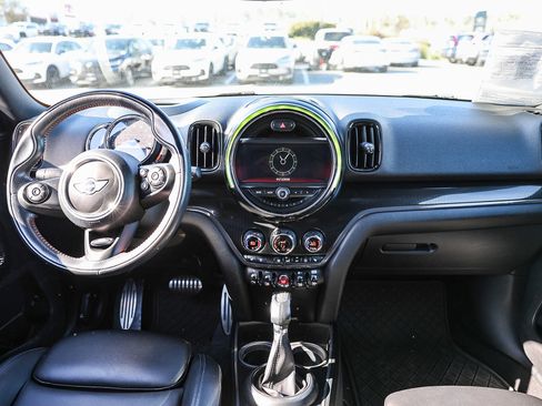 Used 2018 MINI Cooper Countryman S image 2