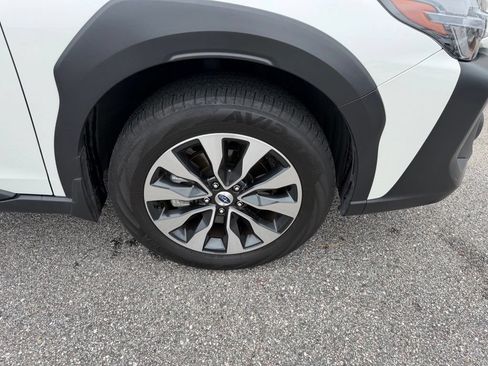 Used 2023 Subaru Outback Touring XT AWD/4WD image 4