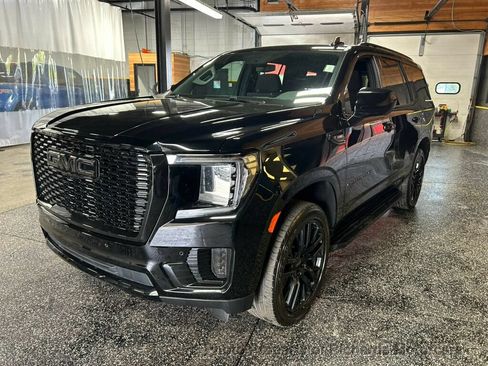 Used 2023 GMC Yukon SLE w/ Gmc Pro Safety Plus Package AWD/4WD image 7