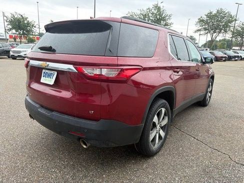Used 2019 Chevrolet Traverse LT w/ LT Premium Package AWD/4WD image 5