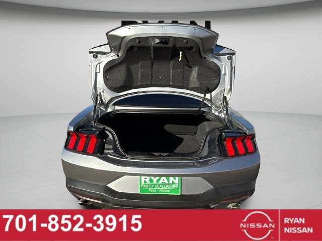 Used 2025 Ford Mustang GT RWD image 28