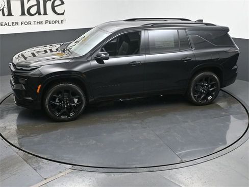New 2026 Chevrolet Traverse RS w/ LPO, Floor Liner Package image 37