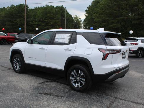 New 2026 Chevrolet Equinox LT image 8