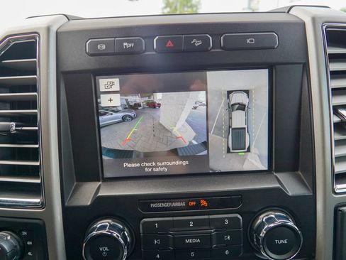 Used 2017 Ford F350 Lariat w/ Lariat Ultimate Package AWD/4WD image 31