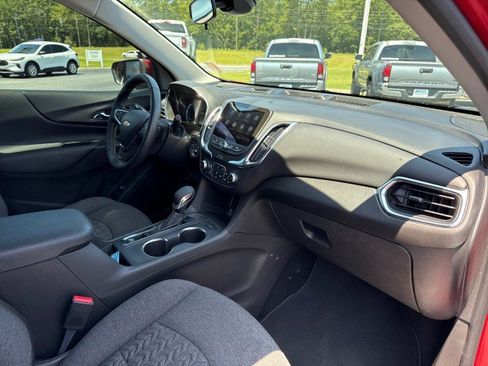 Used 2024 Chevrolet Equinox LT image 10