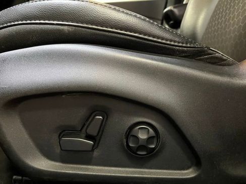 Used 2019 Jeep Compass Latitude AWD/4WD image 13