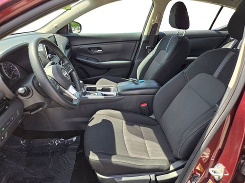 Used 2024 Nissan Sentra SV FWD image 18