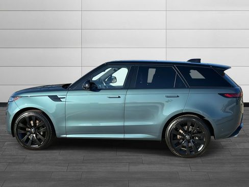 Used 2025 Land Rover Range Rover Sport Dynamic SE image 2