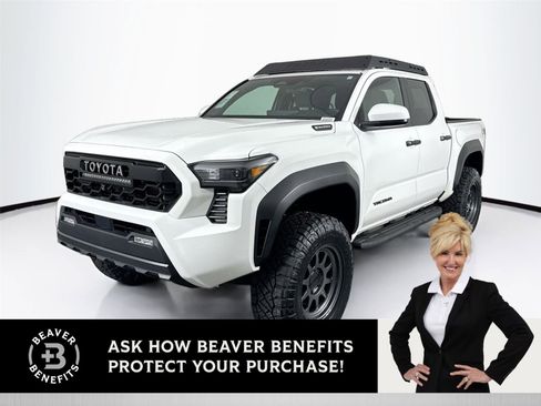 Used 2025 Toyota Tacoma TRD Off-Road AWD/4WD image 1