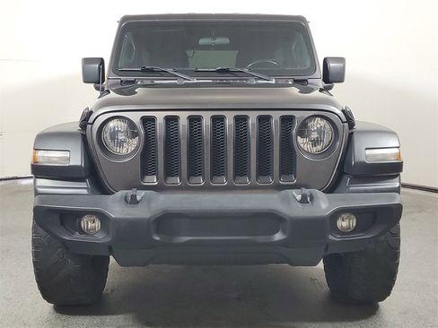 Used 2020 Jeep Wrangler Unlimited Sport S image 2