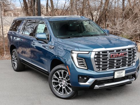 New 2026 GMC Yukon XL Denali w/ Sun & Power Step Package image 2