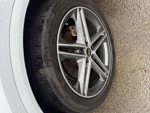 Used 2021 Audi Q5 e Premium Plus w/ Premium Plus Package image 5