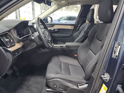 Used 2024 Volvo XC90 T8 Plus w/ Protection Package image 12
