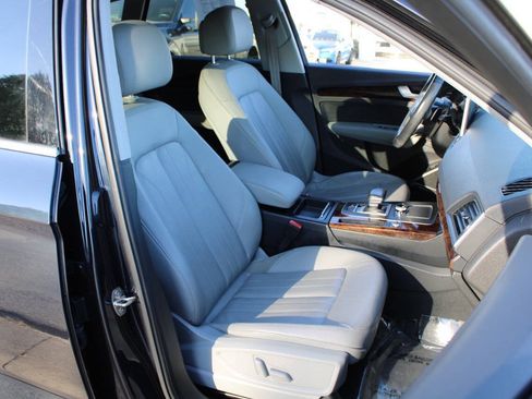 Used 2018 Audi Q5 2.0T Premium Plus w/ Premium Plus Package AWD/4WD image 11
