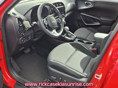 Used 2022 Kia Soul S image 9