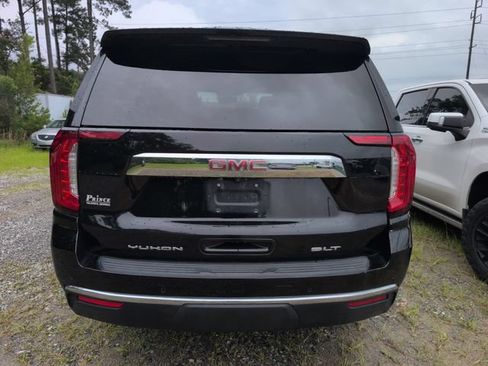 Used 2022 GMC Yukon SLT w/ SLT Premium Package RWD image 4