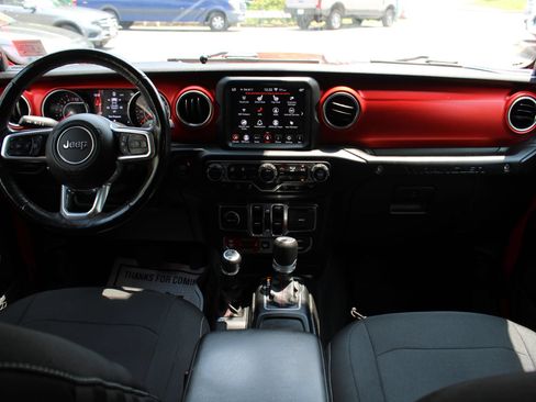Used 2019 Jeep Wrangler Unlimited Rubicon AWD/4WD image 12