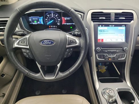 Used 2018 Ford Fusion SE w/ Equipment Group 602A image 22