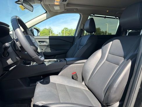Used 2024 Nissan Rogue SV w/ SV Premium Package AWD/4WD image 20