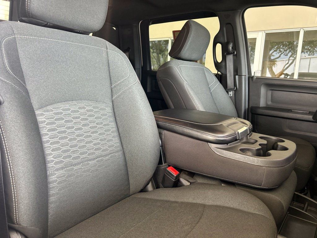 Used 2025 RAM 3500 Tradesman AWD/4WD image 27